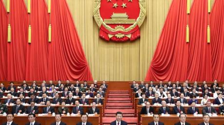 Die Vorsitzenden der Kommunistischen Partei Chinas bei der ersten Sitzung der Jahrestagung des chinesischen Volkskongresses.
