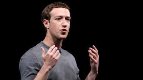 Mark Zuckerberg ist der Chef von Facebook. In den vergangenen Monaten hat sich der Unternehmer zum Schützer der Privatsphäre aufgeschwungen. 