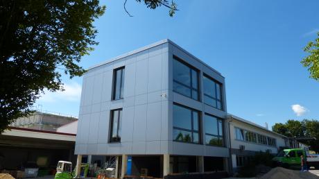 Das neue repräsentative Verwaltungsgebäude der Firma Frye & Grüner in Zöschingen.