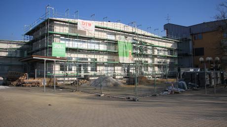 Die neue Schule in Rennertshofen soll nach den Osterferien bezogen werden.