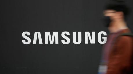 Logo des Elektronikriesen Samsung in Seoul.