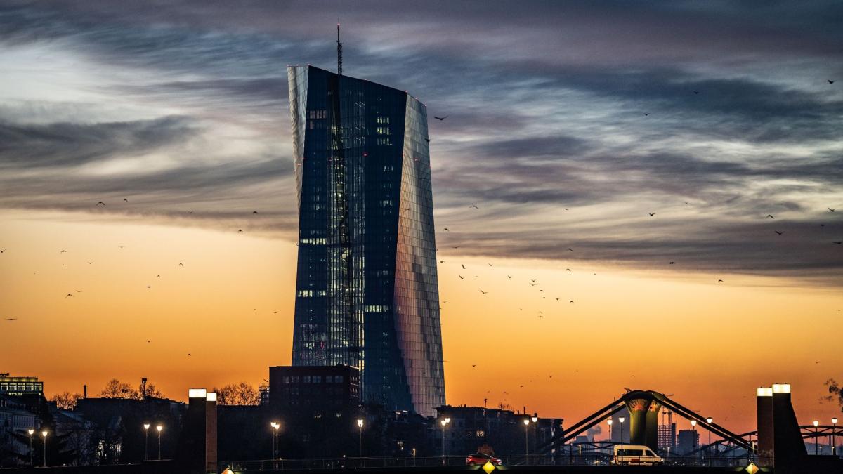 #Zentralbank: EZB verringert Anleihenkäufe früher als geplant