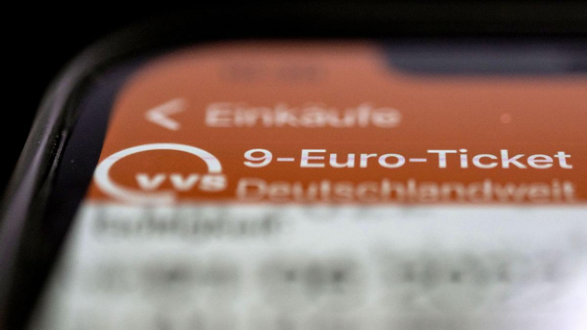 #Verkehr: Milliardenpoker um 9-Euro-Monatsticket | Augsburger Allgemeine