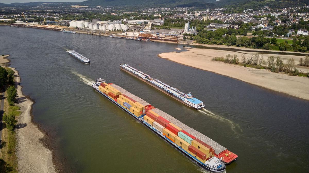 #Niedrigwasser: Behörde: Einstellung des Schiffsverkehrs unwahrscheinlich