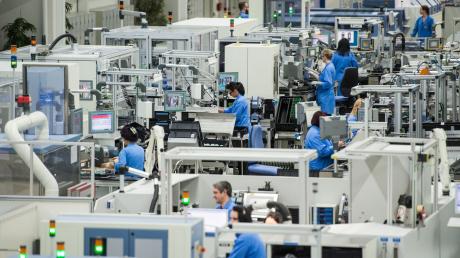 Das Siemens-Werk in Amberg. An diesem Standort wird Technik produziert, mit der Maschinen und Anlagen gesteuert und industrielle Fertigungen automatisiert werden.
