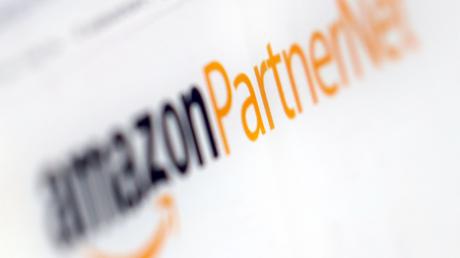 Das Partnerprogramm von Amazon funktioniert so, dass angemeldete Teilnehmer auf ihrer eigenen Internetseite Links zu Produkten im Amazon-Angebot setzen können.