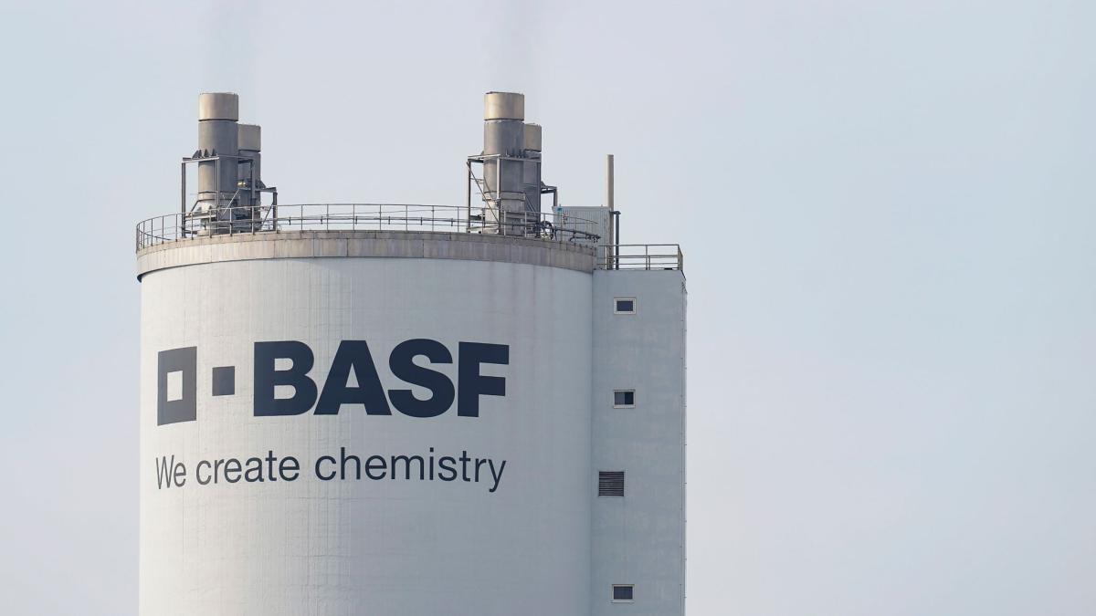 #BASF streicht wegen der Energiekrise weltweit 2600 Stellen