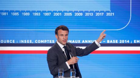 Frankreichs Präsident Emmanuel Macron kündigt unter anderem vereinfachte Kredite für Zukunftstechnologien an.