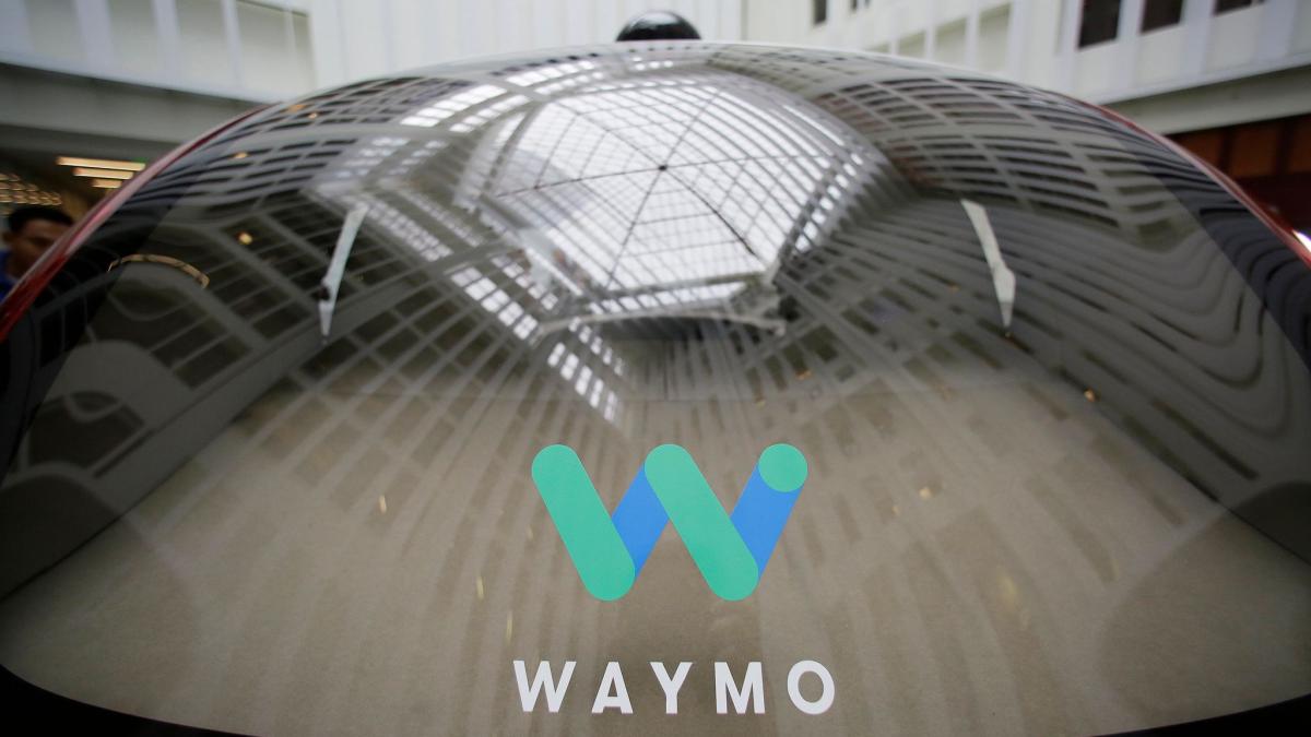 #Waymo zieht Robotaxis selbstfahrenden Lastwagen vor