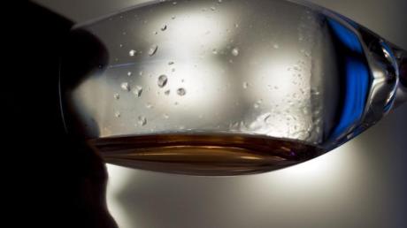 Einiges an Wein ist getrunken worden, bevor eine Frau in Ursberg die Kontrolle verlor.