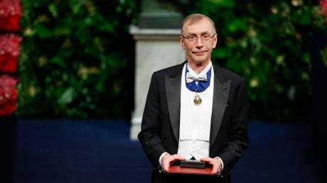 Der Evolutionsforscher Svante Pääbo erhielt den Nobelpreis für Medizin.